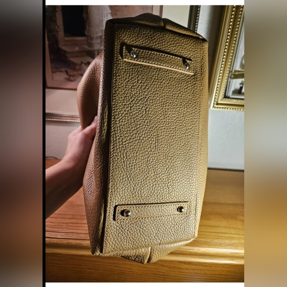 DOUNEY & BOURKE Caramel Pebble Leather Medium Logo Lock Sack Hobo Handbag NWOT - Picture 5 of 8